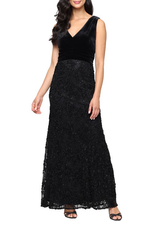 Sleeveless V-Neck Dress (Petite)