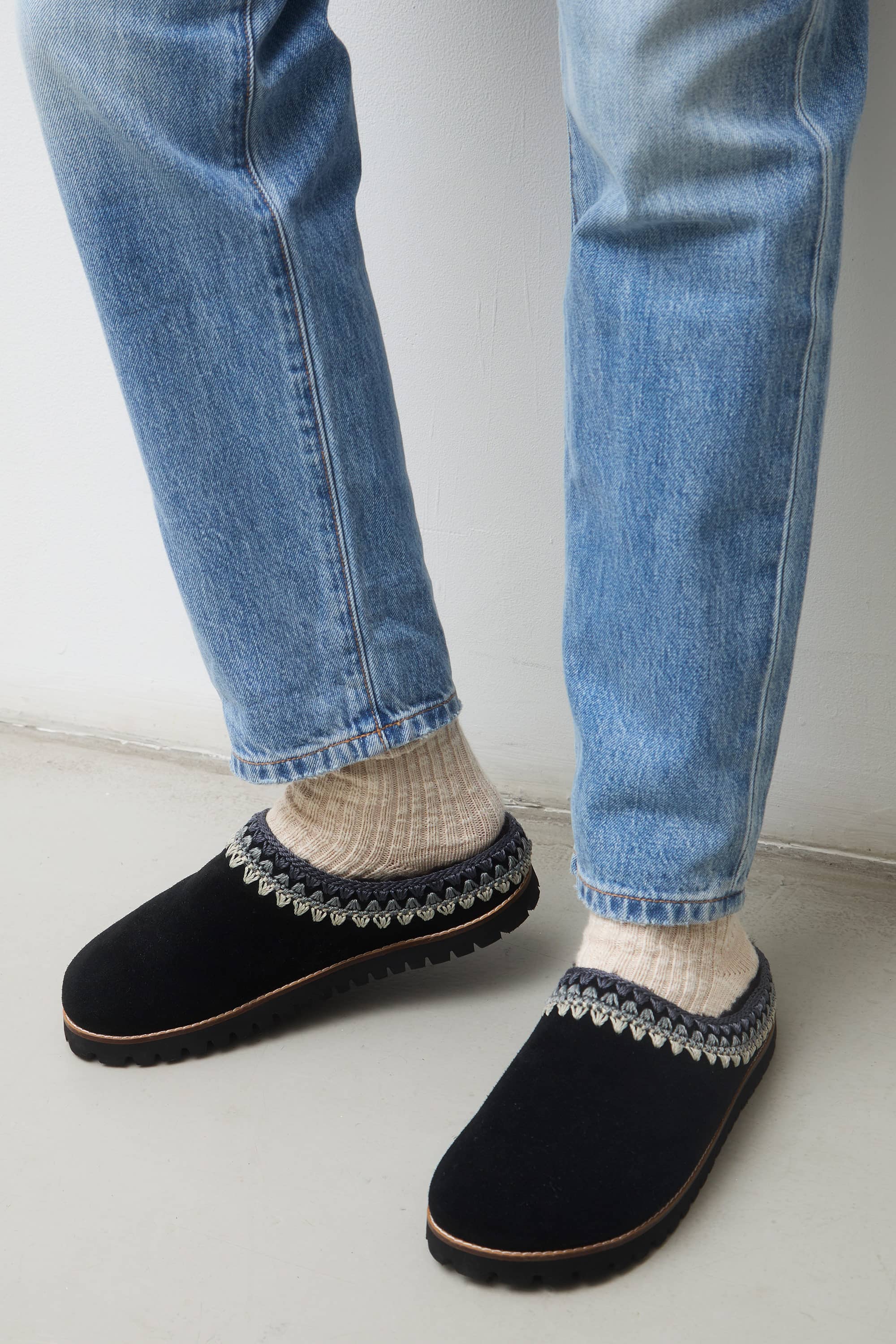 The Sak Bolinas Everyday Clog, Alternate, color, Black Shearling