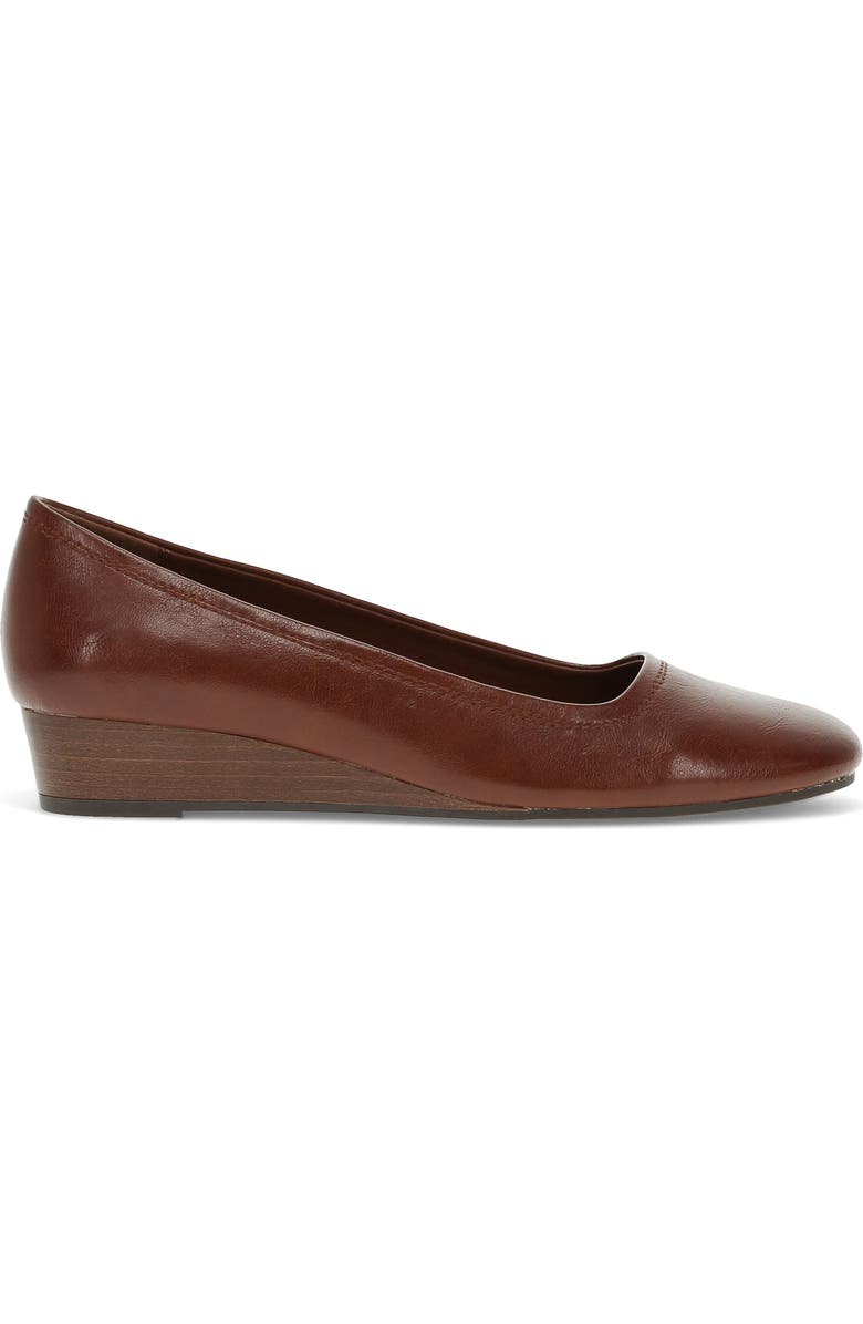 BARETRAPS Covette Casual Flat, Alternate, color, Mahogany