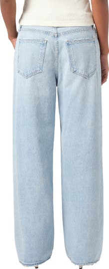 Low Slung Baggy Jeans