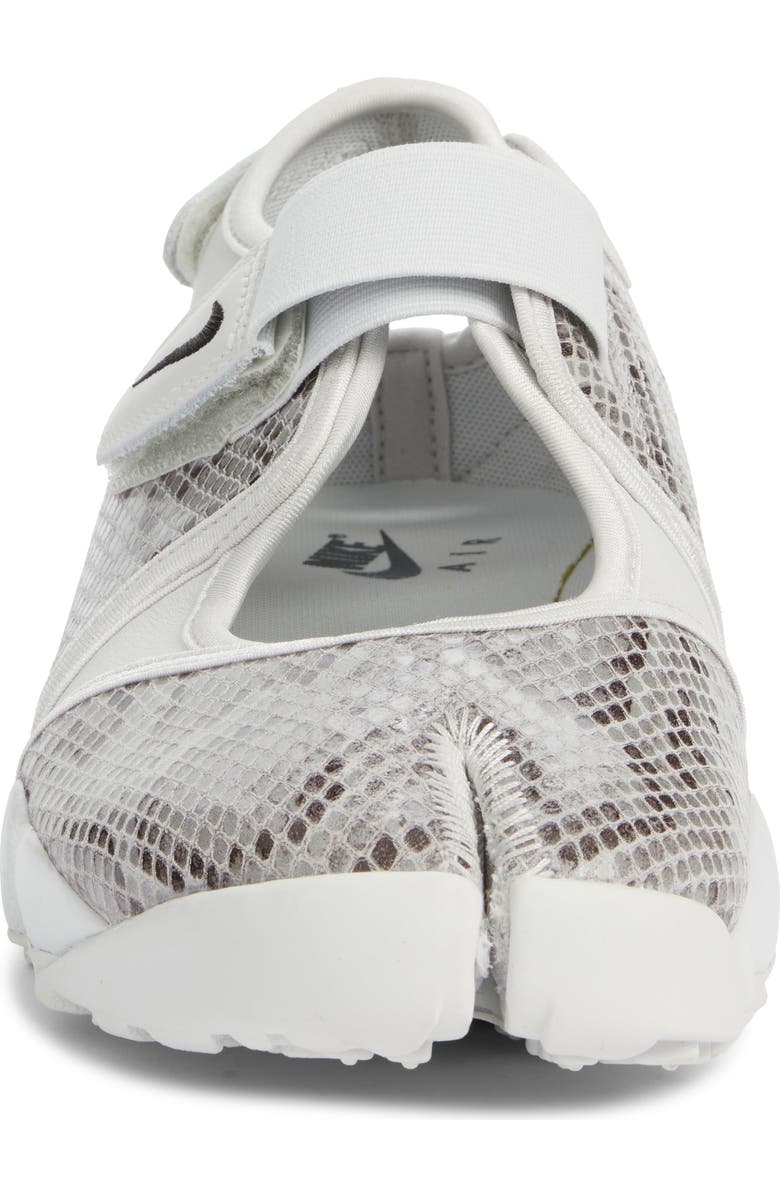 Jordan Air Rift
United in Victory
Sneaker, Alternate, color, Photon Dust/ Black