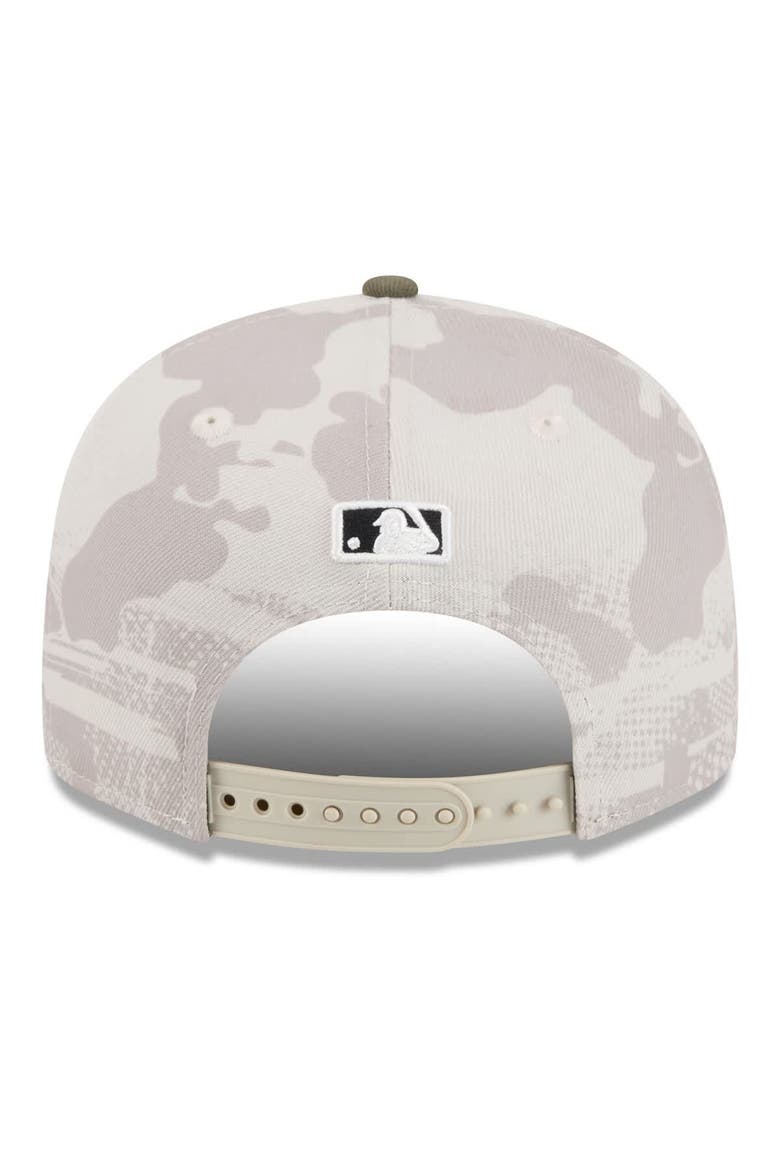 Men's New Era Light Beige/Olive Chicago White Sox 2025 Armed Forces Day Split Panel 9FIFTY Snapback Hat, Alternate, color, Light Beige