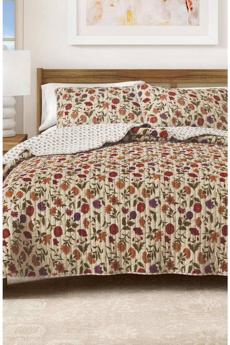 Heritage Floral Patterned Quilt Set, Alternate, color, HERITAGE FLORAL