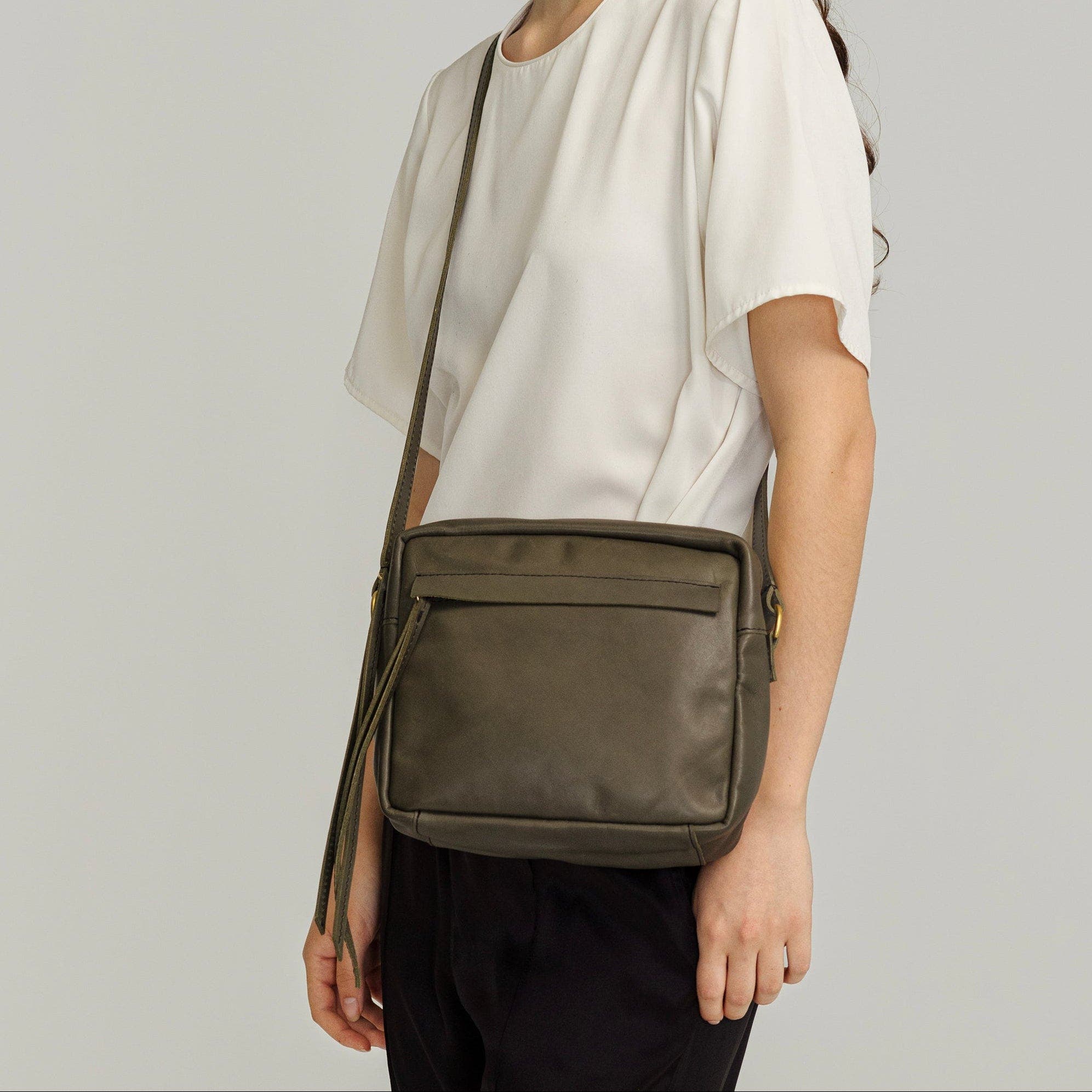 Zilker Camera Bag, Alternate, color, Climbing Ivy