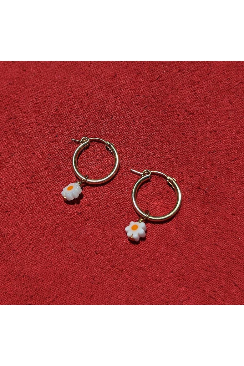 Charm Hoop Earrings, Alternate, color, Daisies