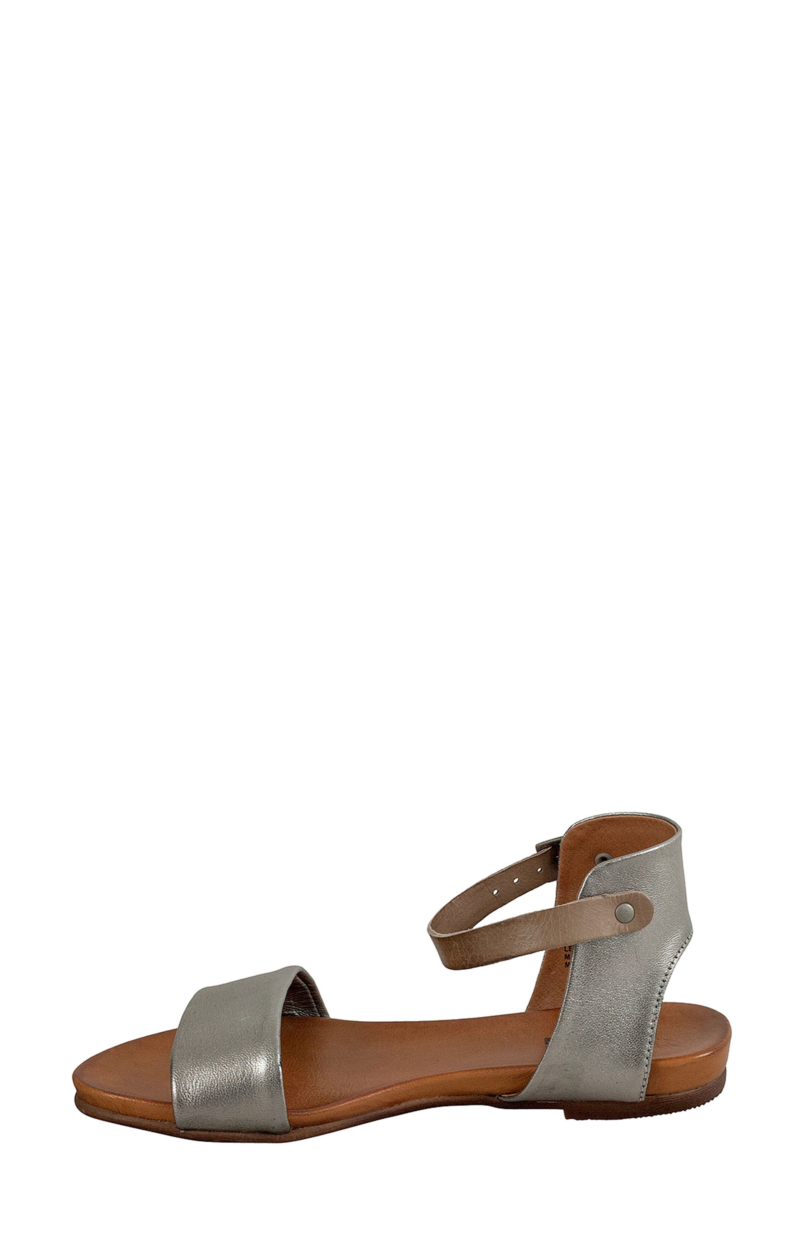 Miz Mooz Alanis Flat Sandal, Alternate, color, 