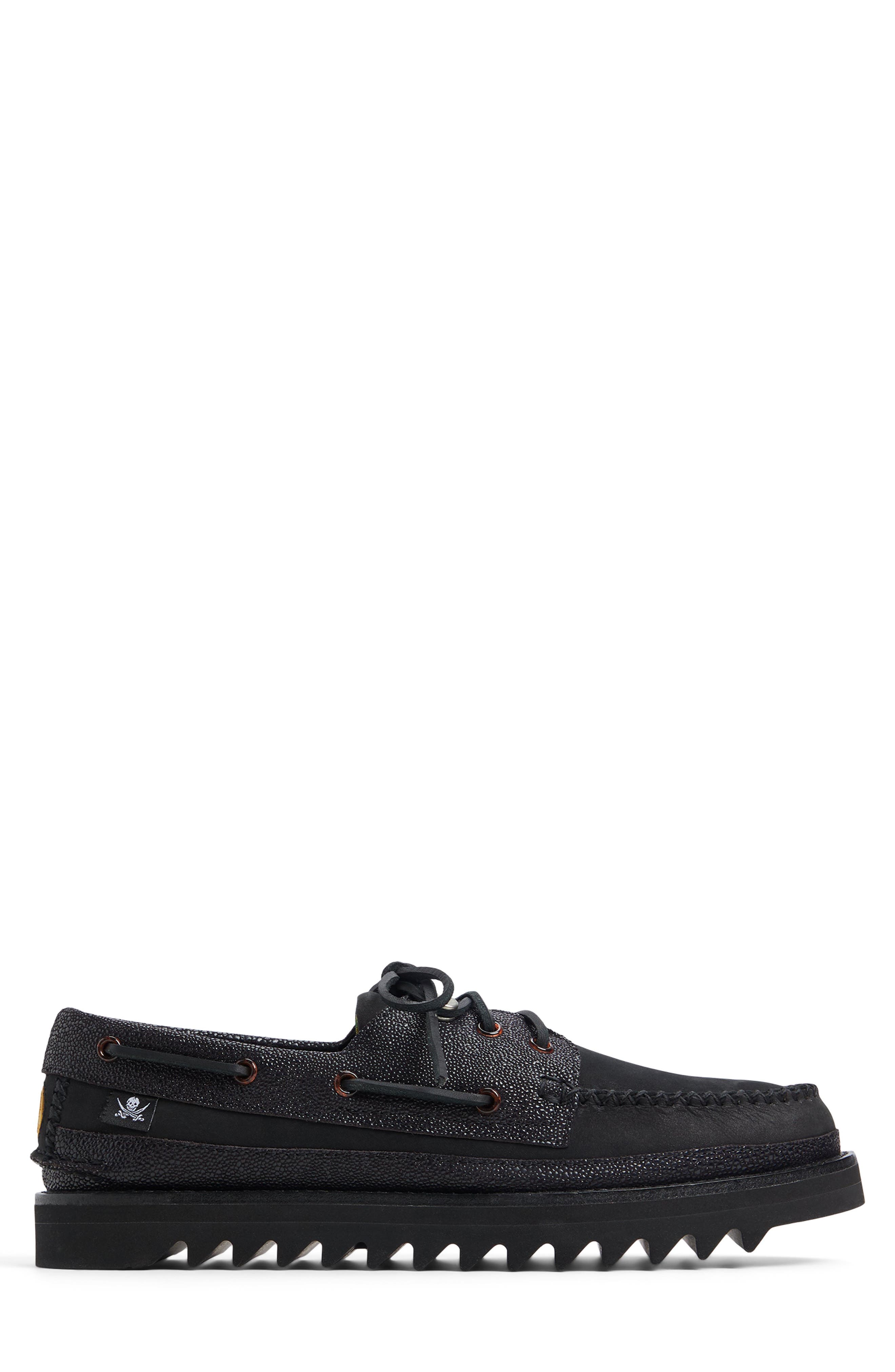 Sperry Authentic Original<sup>™</sup> 3-Eye Lug Sole Boat Shoe, Alternate, color, Black