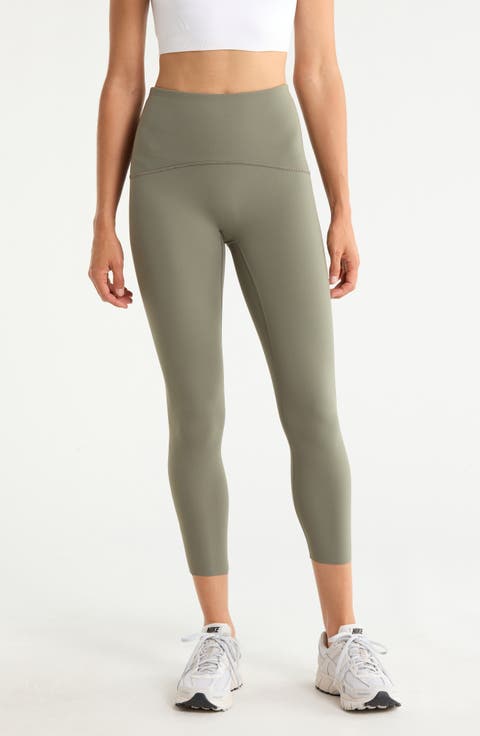SPANXshape™ Booty Boost® 7/8 Leggings