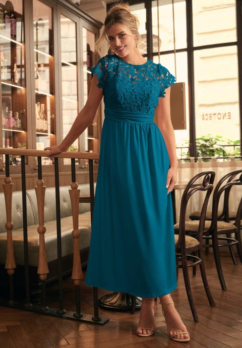 Lace Maxi Dress (Plus Available)