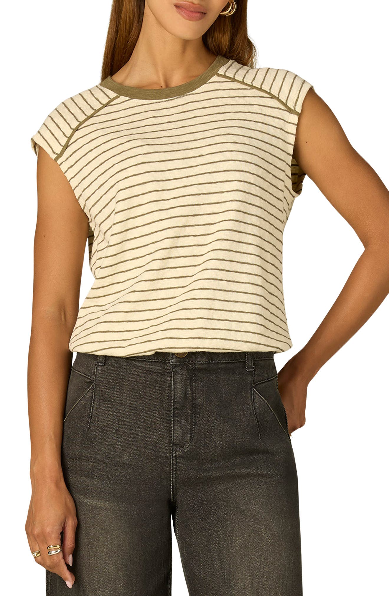 IVORY/ OLIVE