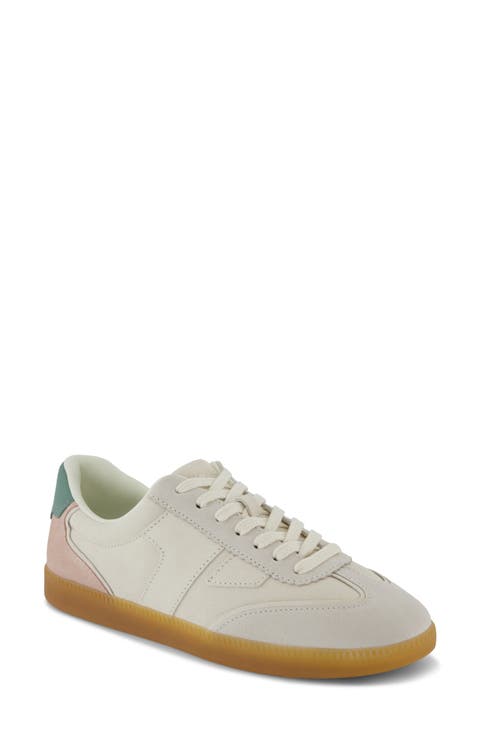 Collins Sneaker (Women)