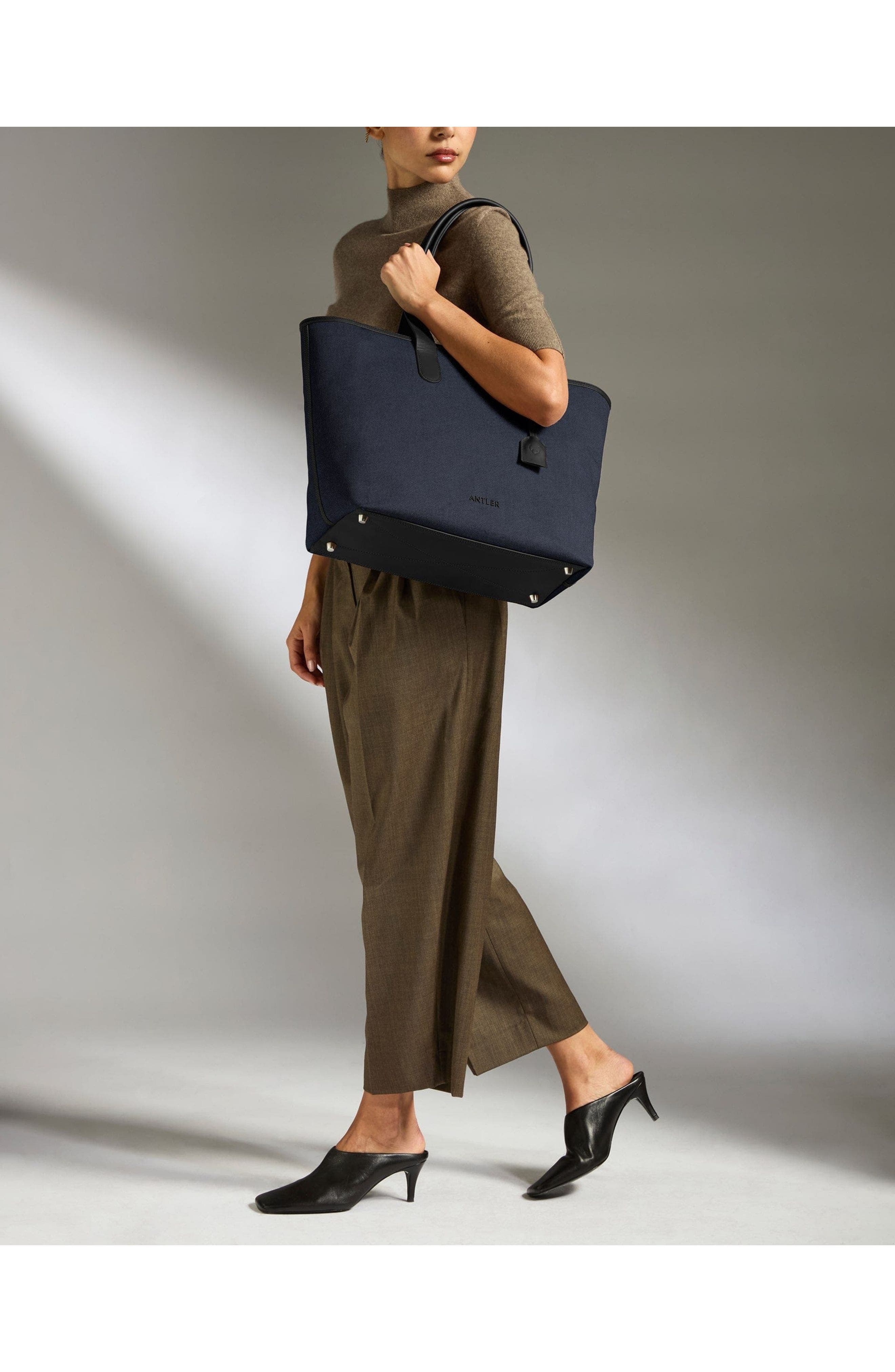 Heritage Tote Bag in Natural, Alternate, color, Navy