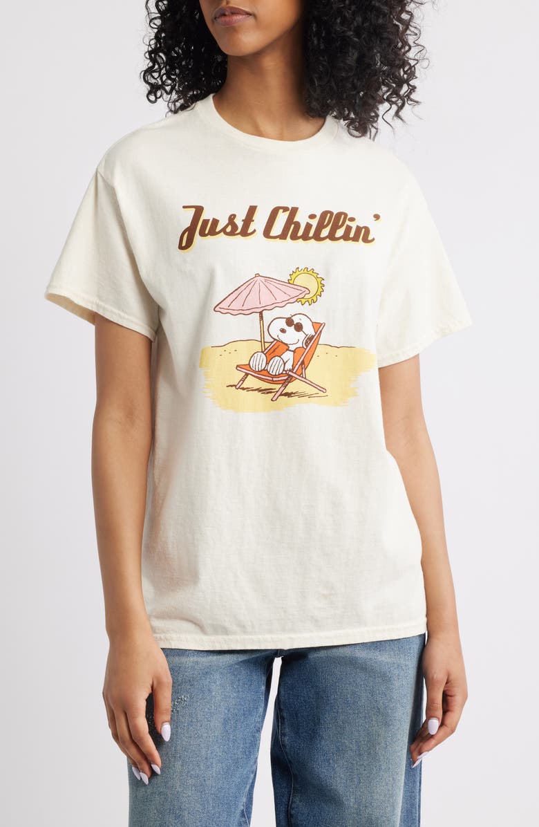 Vinyl Icons Peanuts<sup
®</sup
 Snoopy Just Chillin
 Cotton Graphic T-Shirt, Main, color, Marshmallow