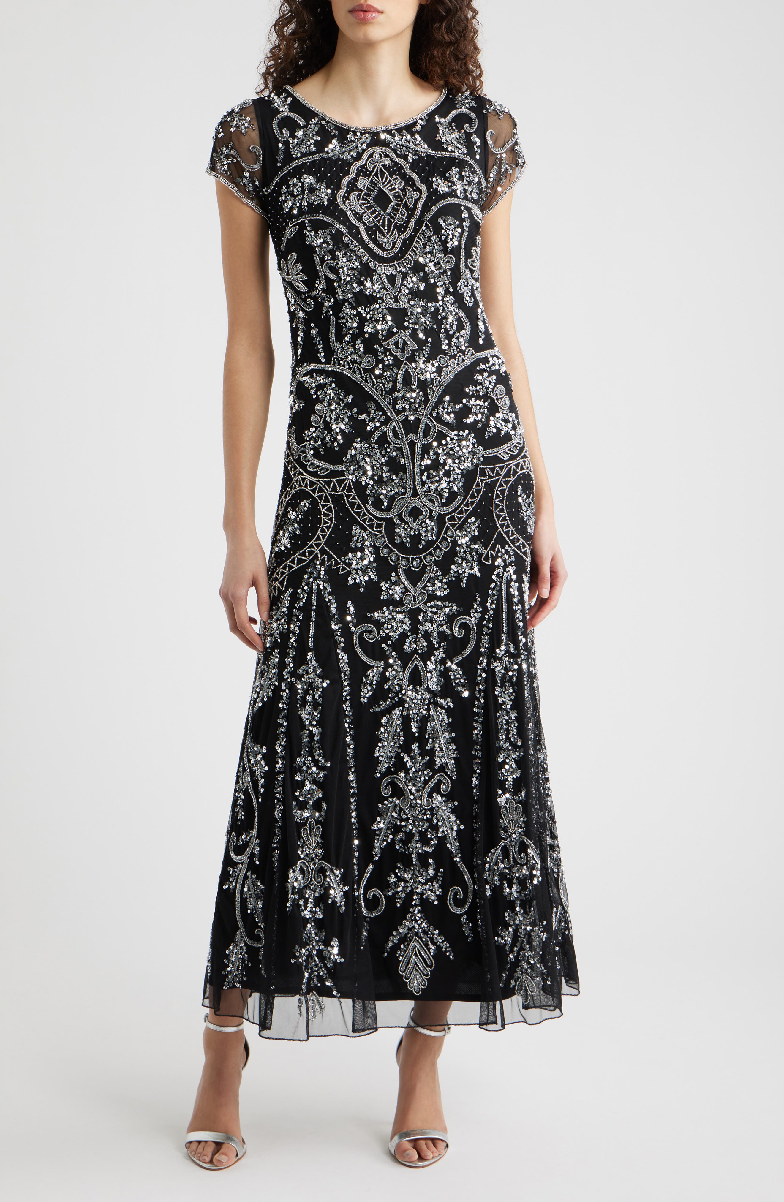 BLACK/ SILVER