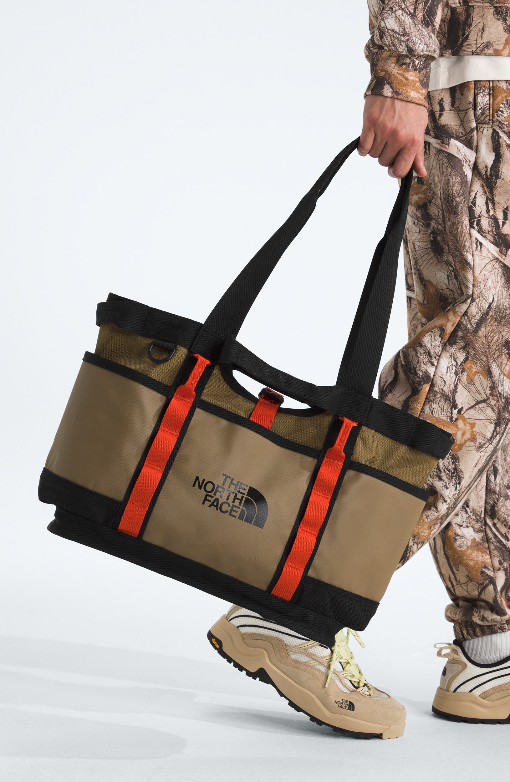Base Camp Utility Tote, Alternate, color, CEDAR/ TNF BLACK/ LAVA RED