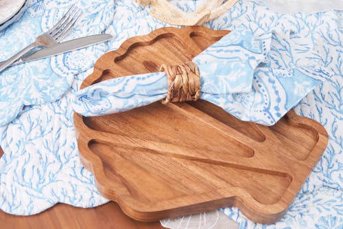 C & F Home C&f Home Chinoiserie Coast Reversible Graphic Print Machine Washable Quilt Table Runner 14" X 51" In Blue