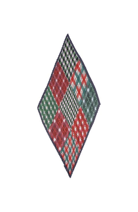 Patch Plaid Pleated Diamond