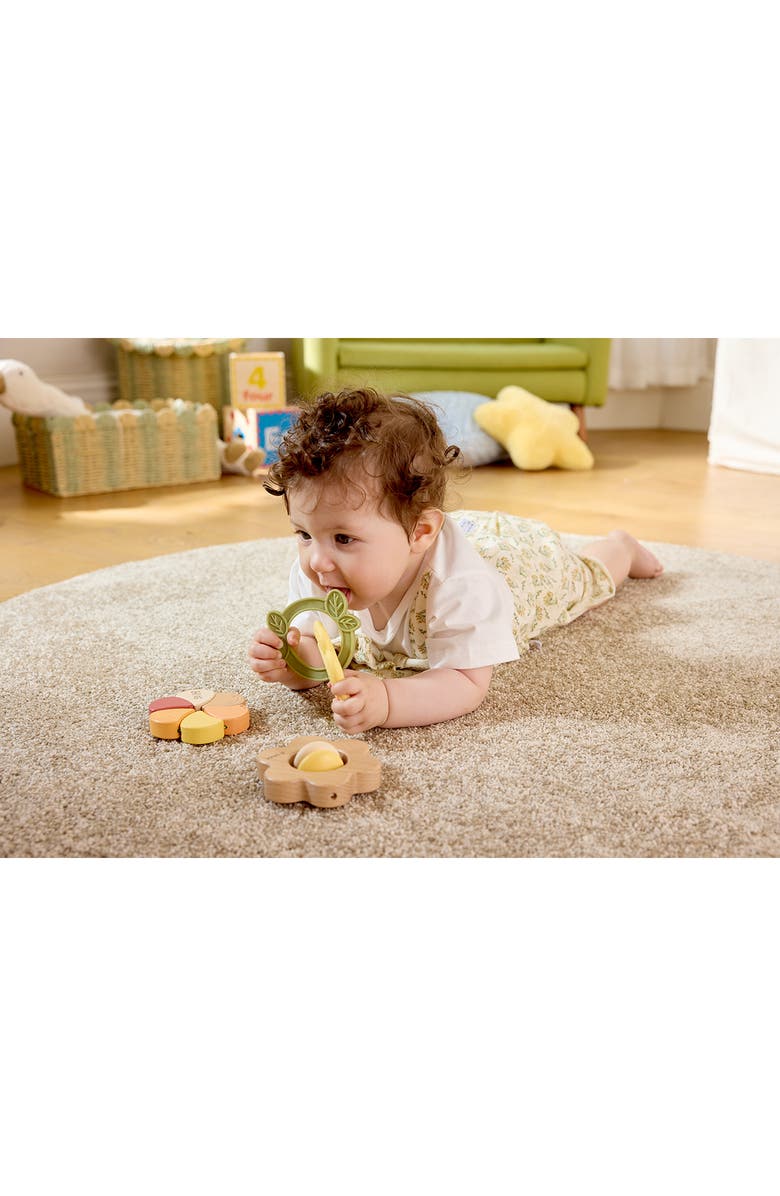 Hape Artful Flowers Rattle Trio, Alternate, color, 