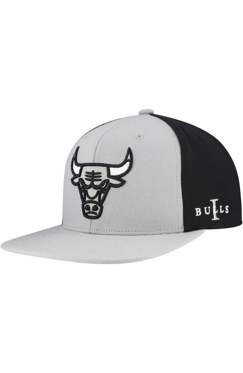 Mitchell & Ness Men's Mitchell & Ness Gray Chicago Bulls Core Snapback Hat, Alternate, color, Gray