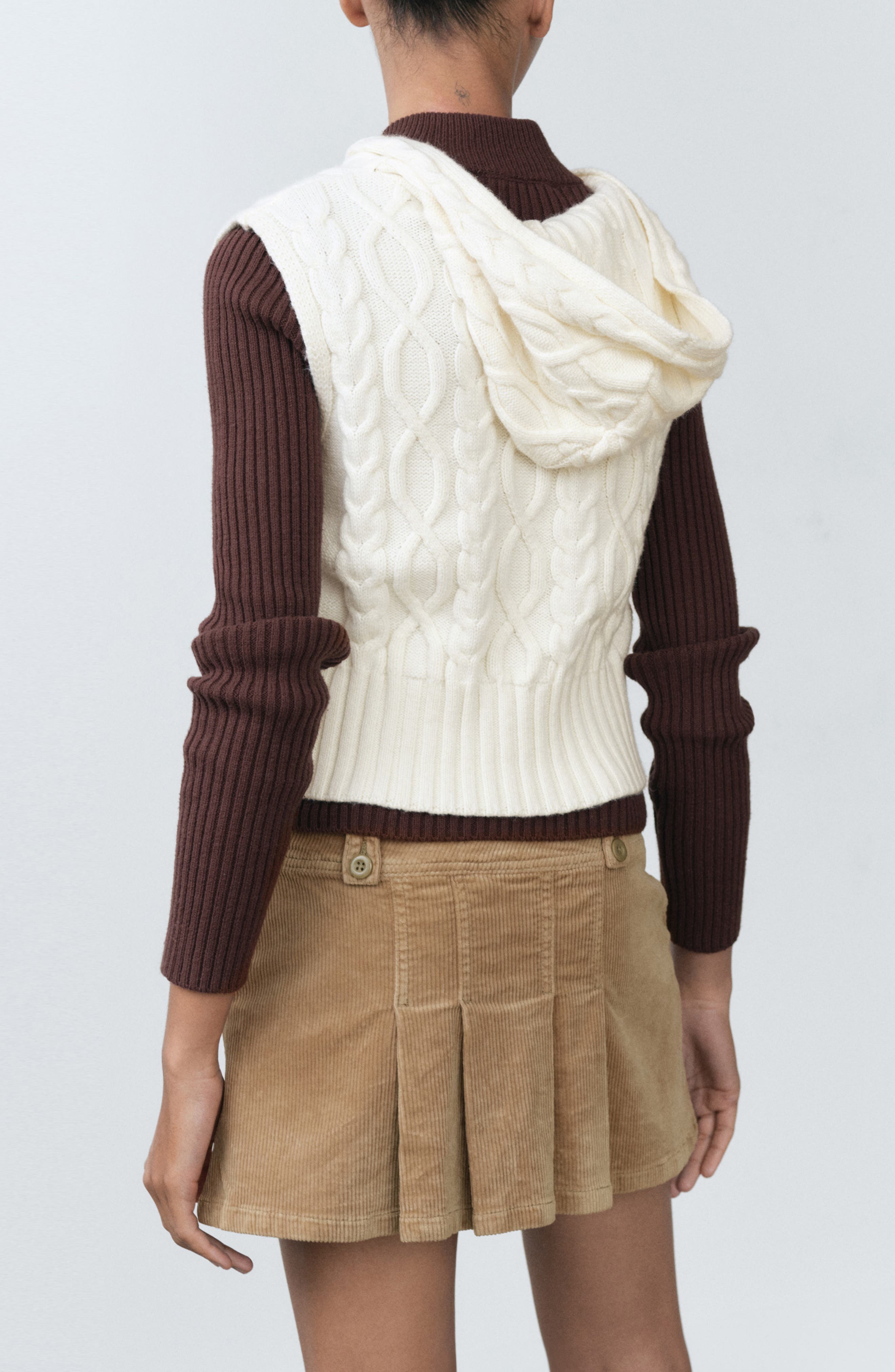 Hooded Cable Vest - image 2