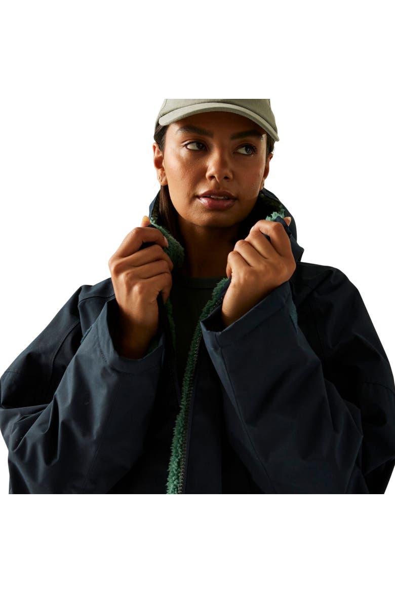Gender Inclusive Spirit Of Adventure Waterproof Changing Robe, Alternate, color, Navy and Ivy Moss