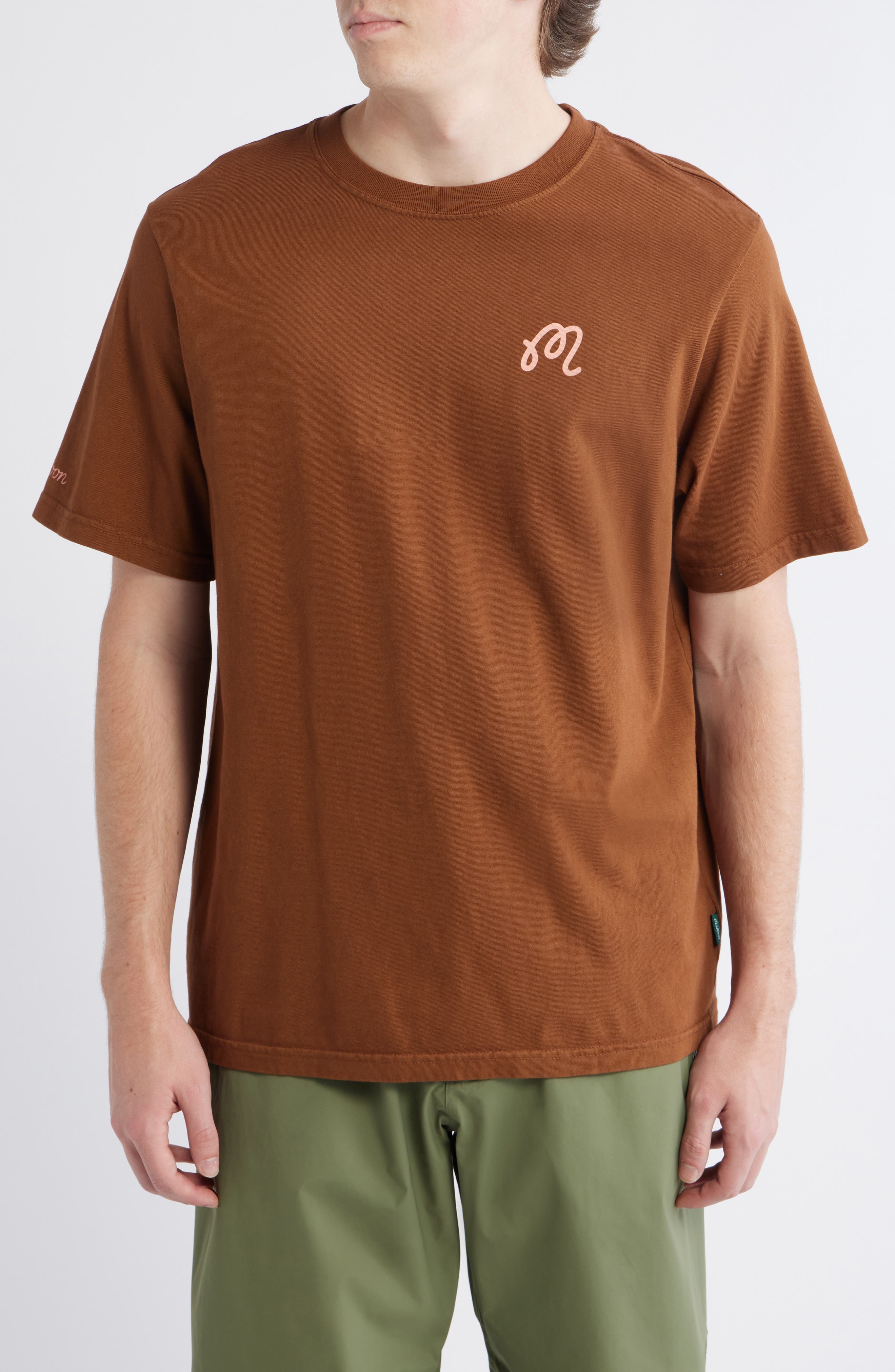 Bermuda Foraging Graphic T-Shirt