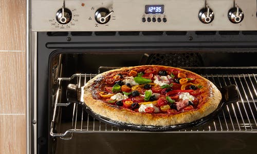 Emile Henry Made In France 14.5-inch Flame Top Pizza Stone In Burgundy
