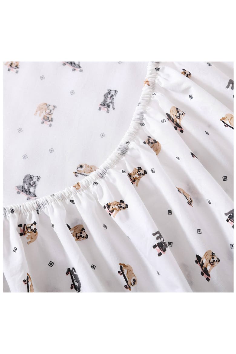 Skateboarding Bulldogs 200 Thread Count Cotton Percale Sheet Set, Alternate, color, GREY
