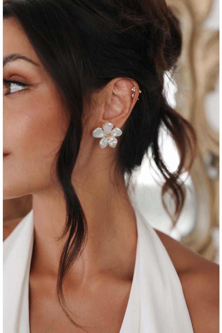 Elodie Baroque Stud Earrings, Alternate, color, Gold