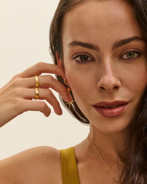 Ottoman Hands Star Drop Earrings In Gold