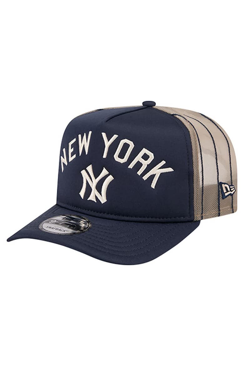 Men's New Era Navy New York Yankees Vintage Arched Foam Front 9FIFTY A-Frame Adjustable Trucker Hat, Main, color, Navy