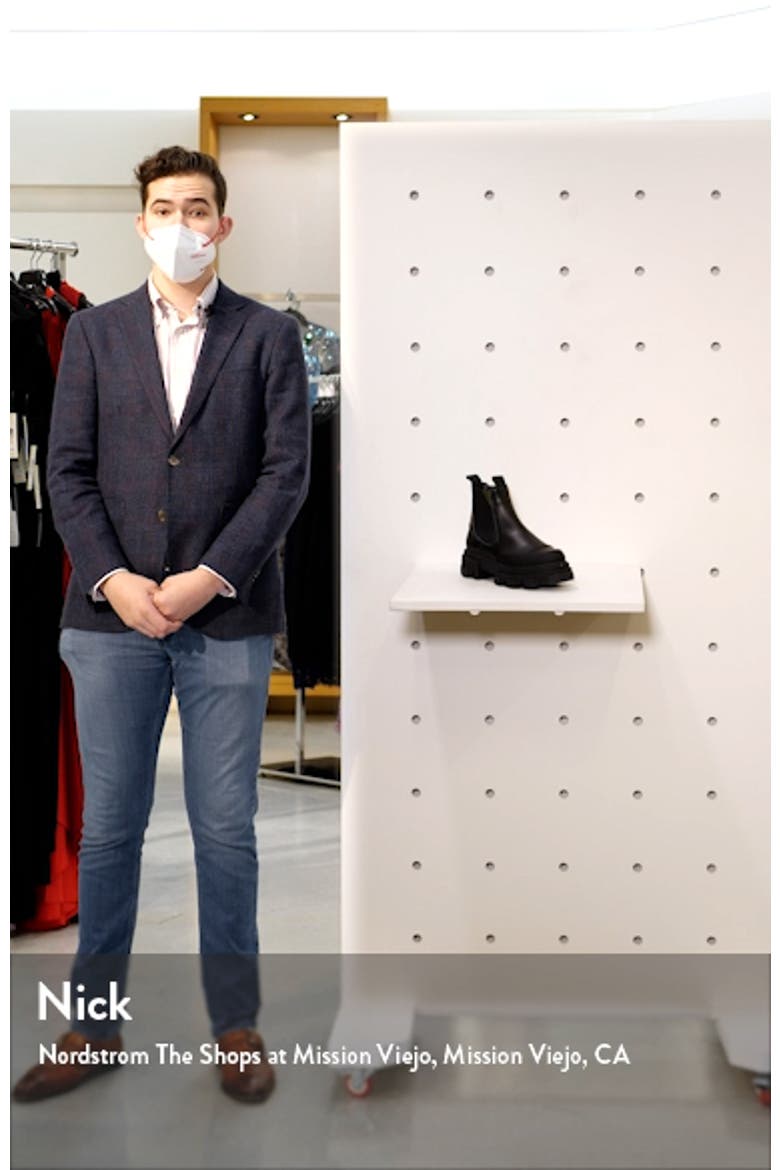 Calf Leather Low Chelsea Boot video