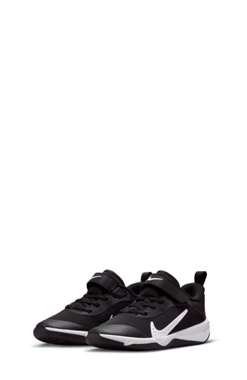 Nike Kids' Omni Multi-court Sneaker