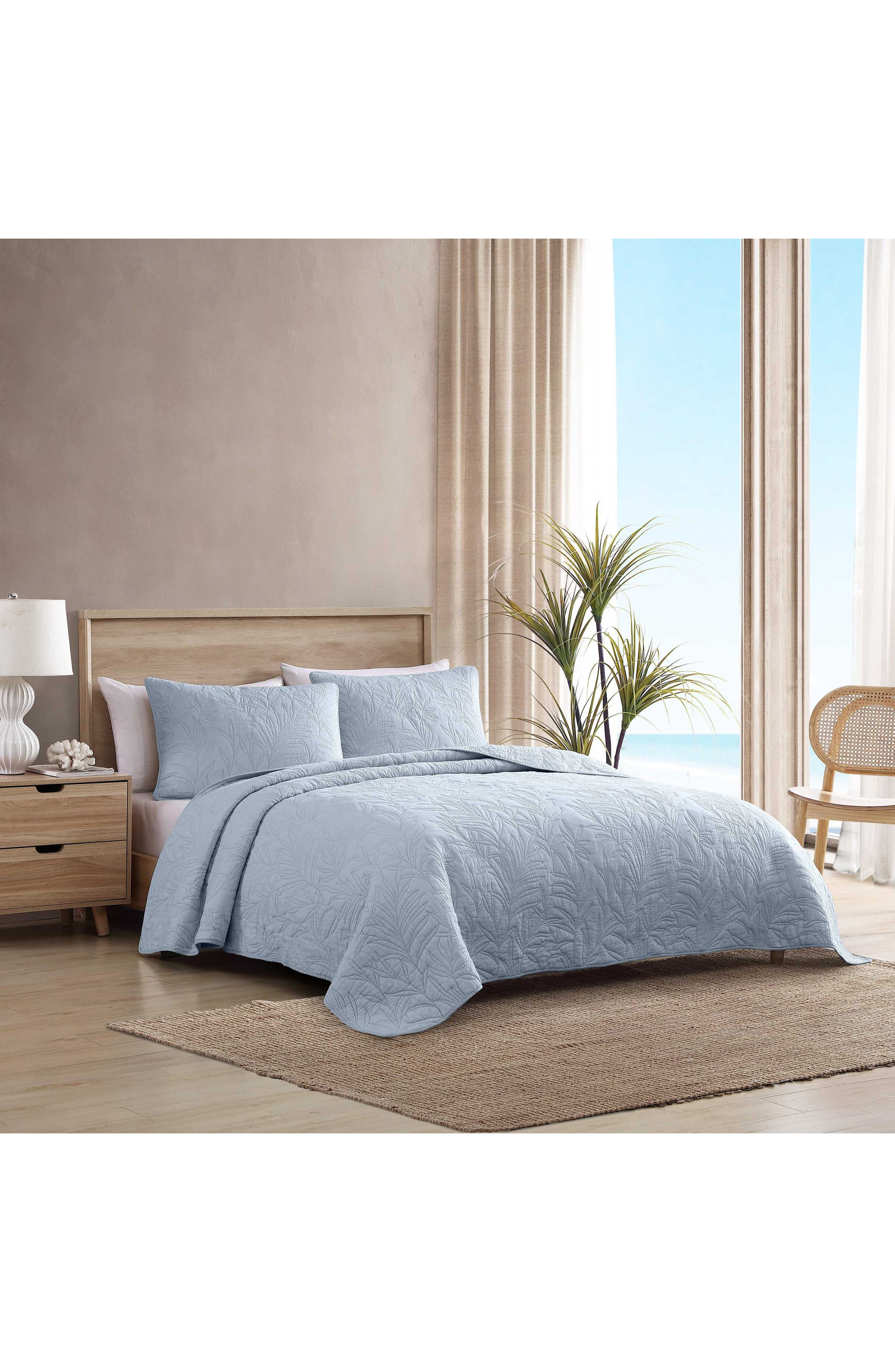 Tommy Bahama Solid Costa Quilt