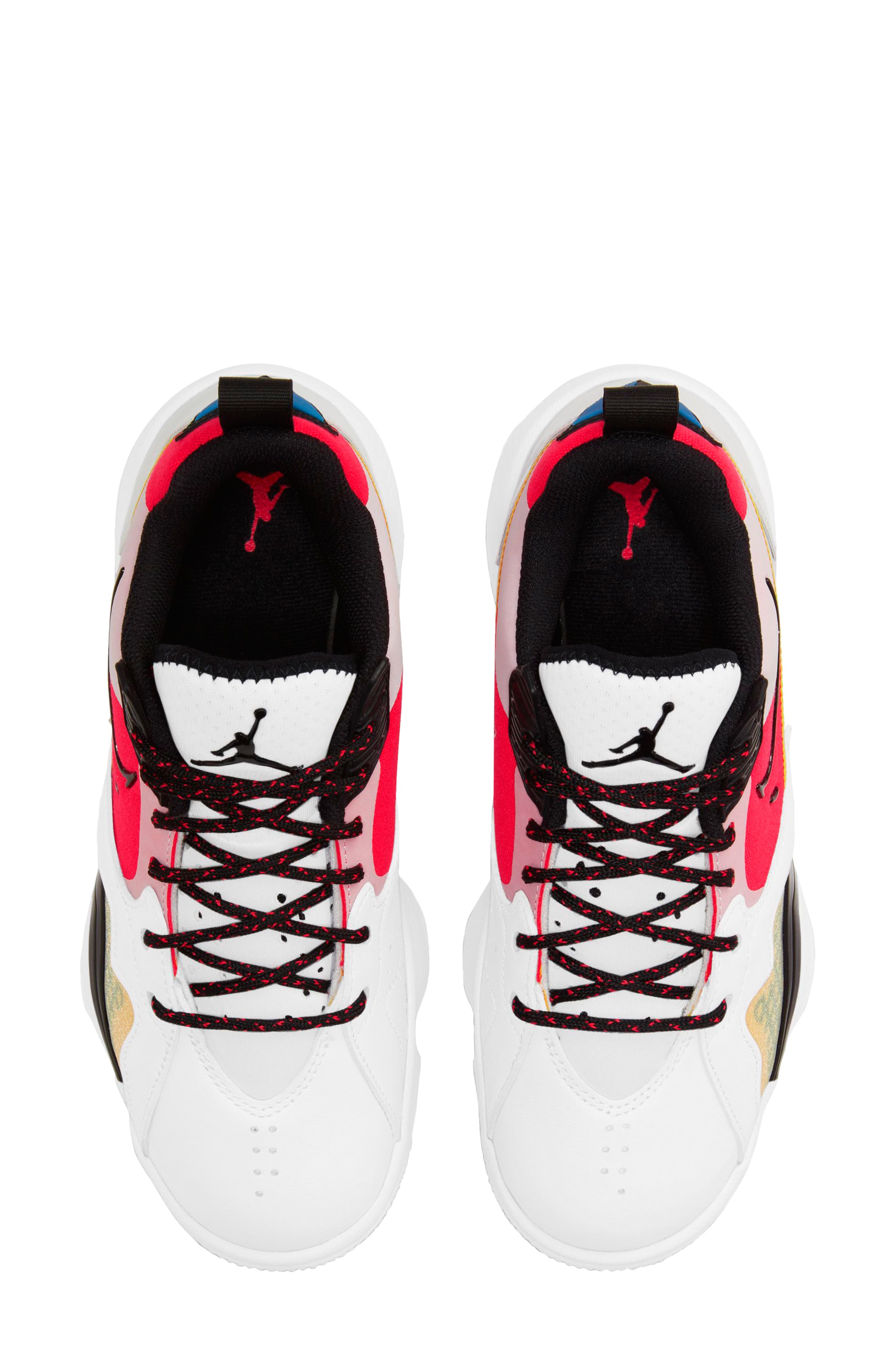 Jordan Zoom '92 Sneaker, Alternate, color, 