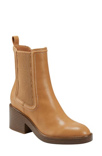 Bandolino Enisy Chelsea Boot In Neutral