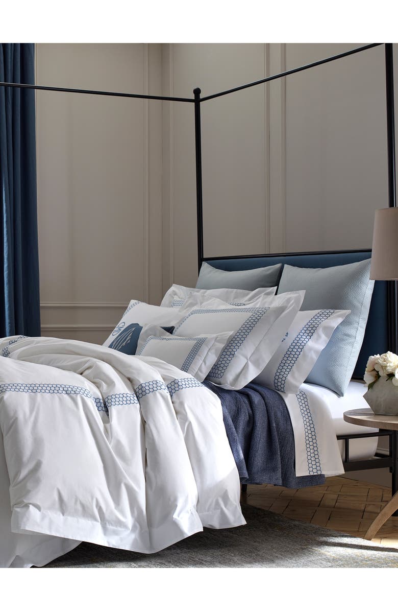 Matouk Liana 520 Thread Count Cotton Percale Set of 2 Pillowcases, Alternate, color, Ocean