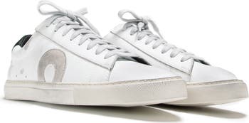 Low 1 Sneaker