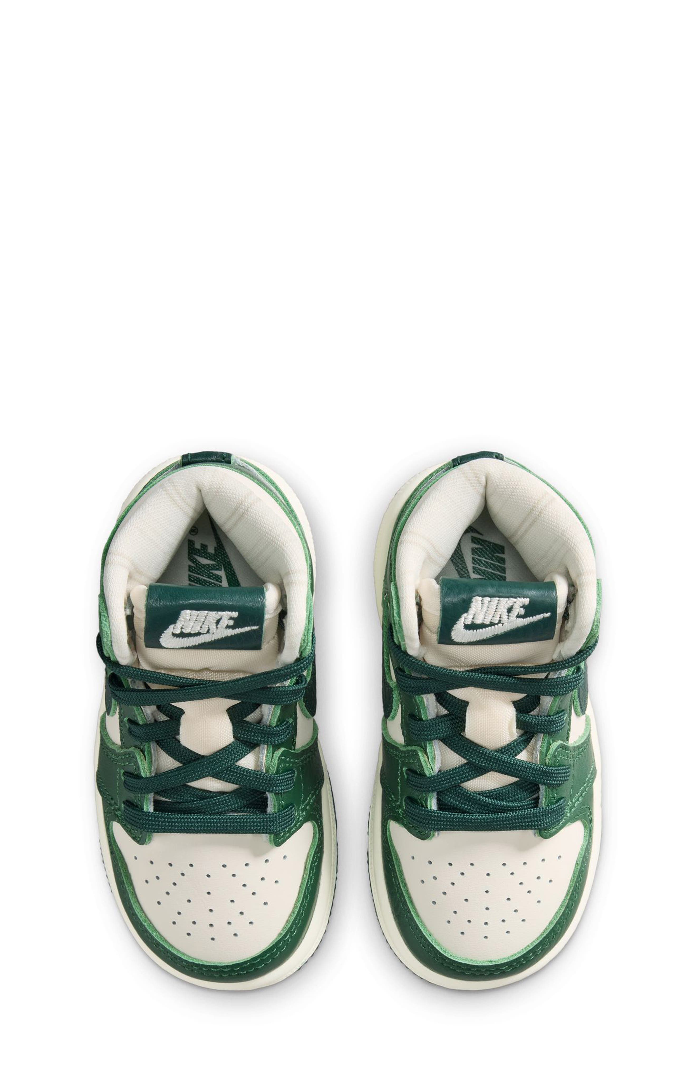 Jordan Kids' Air Jordan 1 Retro High OG Basketball Sneaker, Alternate, color, Pale Ivory/ Pro Green