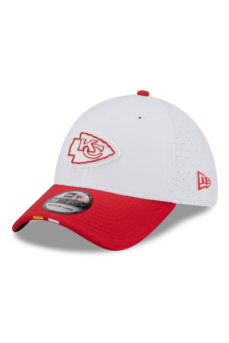 Men's New Era  White/Red Kansas City Chiefs 2025 NFL Training Camp 39THIRTY Flex Hat, Main, color, White