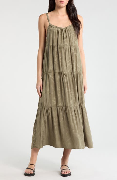 Maven Leaf Print Maxi Dress