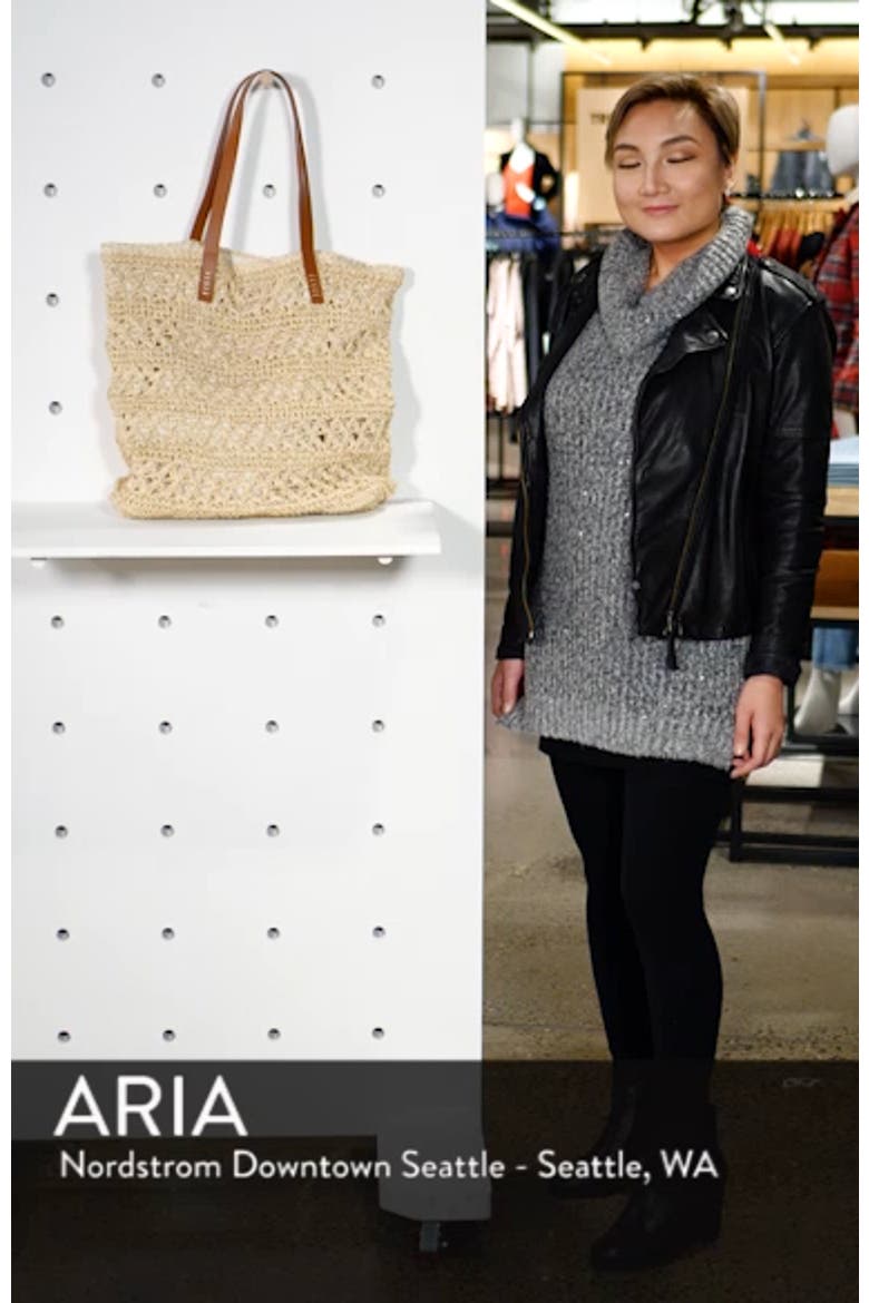 Packable Metallic Thread Woven Raffia Tote video
