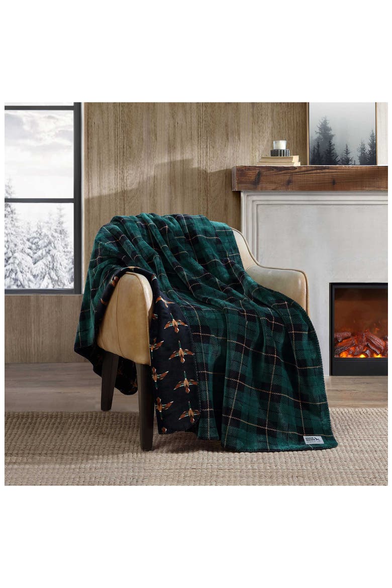 Trailhead Plaid Throw Blanket, Alternate, color, DARK GREEN