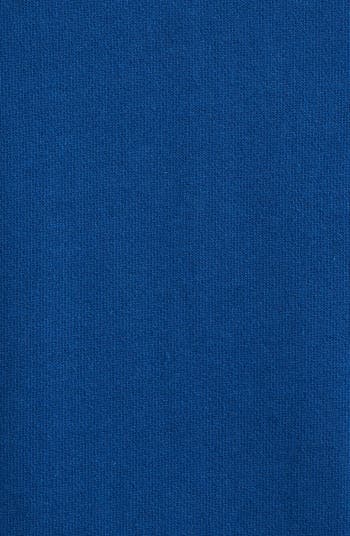 Curve Graphic Zip Hoodie