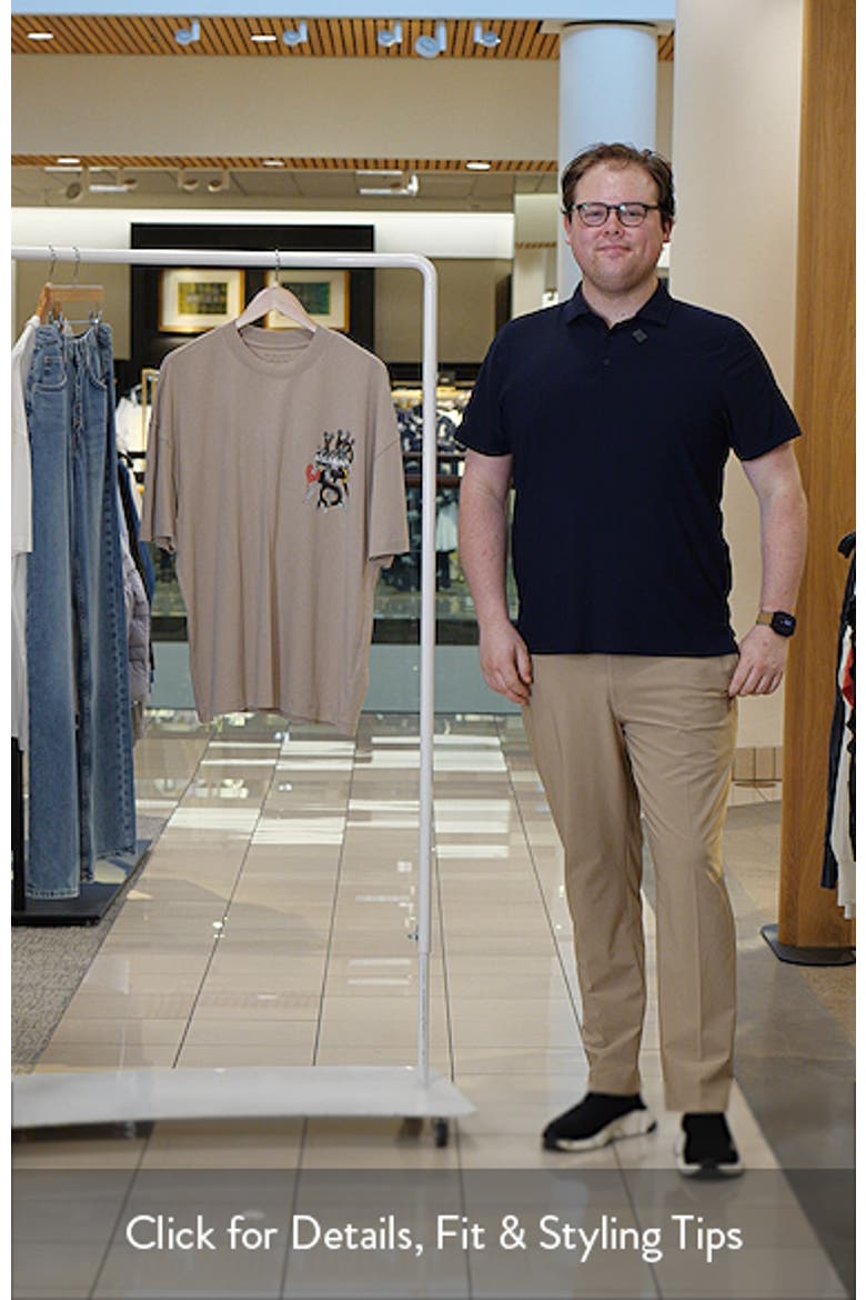Oversize Serrate Graphic T-Shirt video