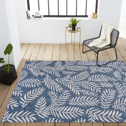 Jonathan Y Nevis Palm Frond Indoor/outdoor Area Rug In Navy/ivory