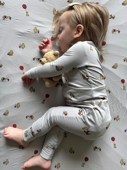 Gunamuna Crib Sheet In White