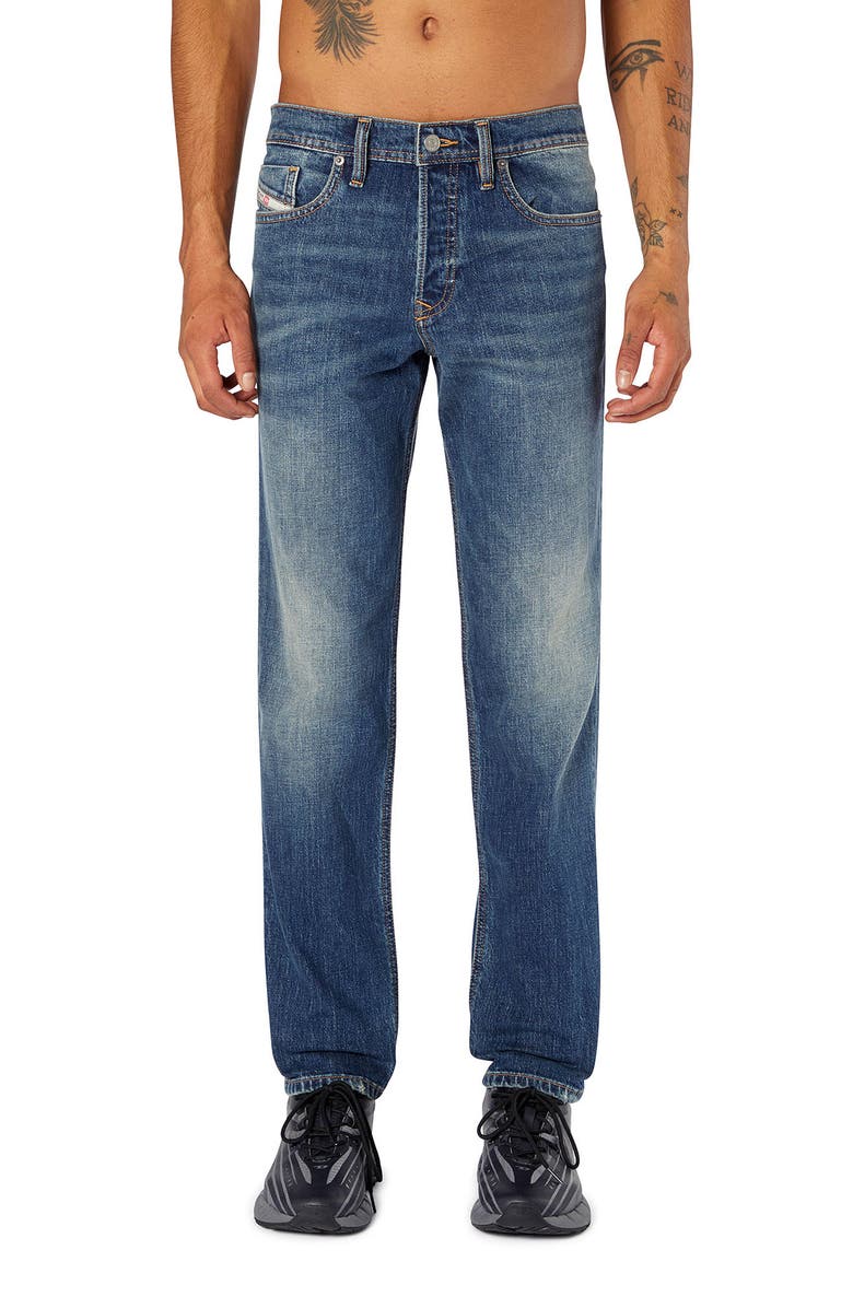 DIESEL<sup>®</sup> 2023 D-Finitive Tapered Leg Jeans, Main, color, Denim