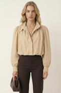 Modenaire Soft Cropped Point Collar Jacket