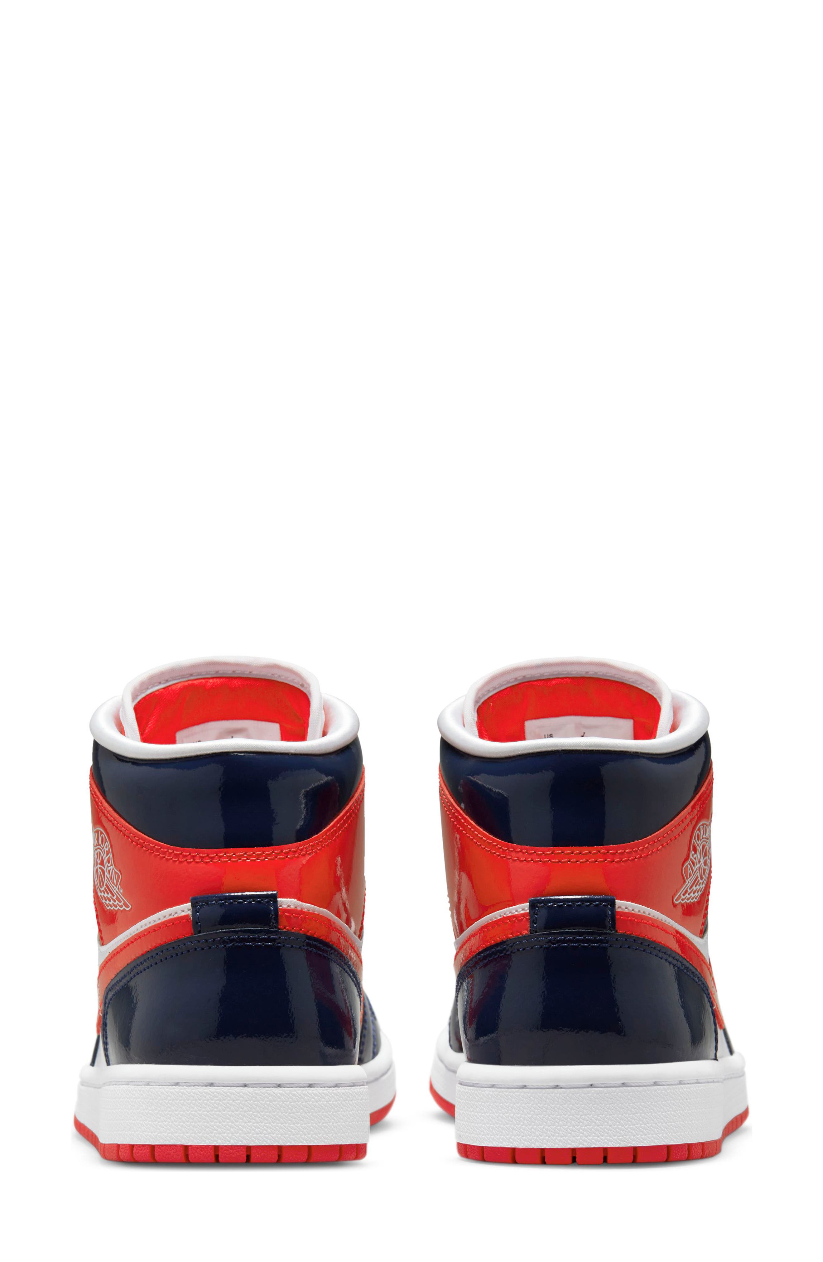 Jordan Air Jordan 1 Mid SE Basketball Shoe, Alternate, color, 